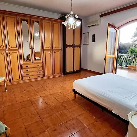 Villa Vista Mare E Montagna Terracina