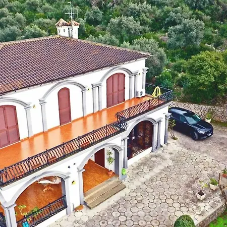 Villa Vista Mare E Montagna